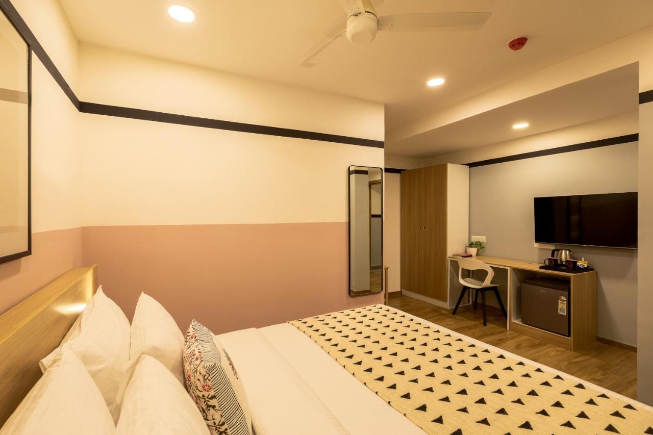 העיר בנגלור Olive Hotel Indiranagar 100Ft Road By Embassy Group מראה חיצוני תמונה