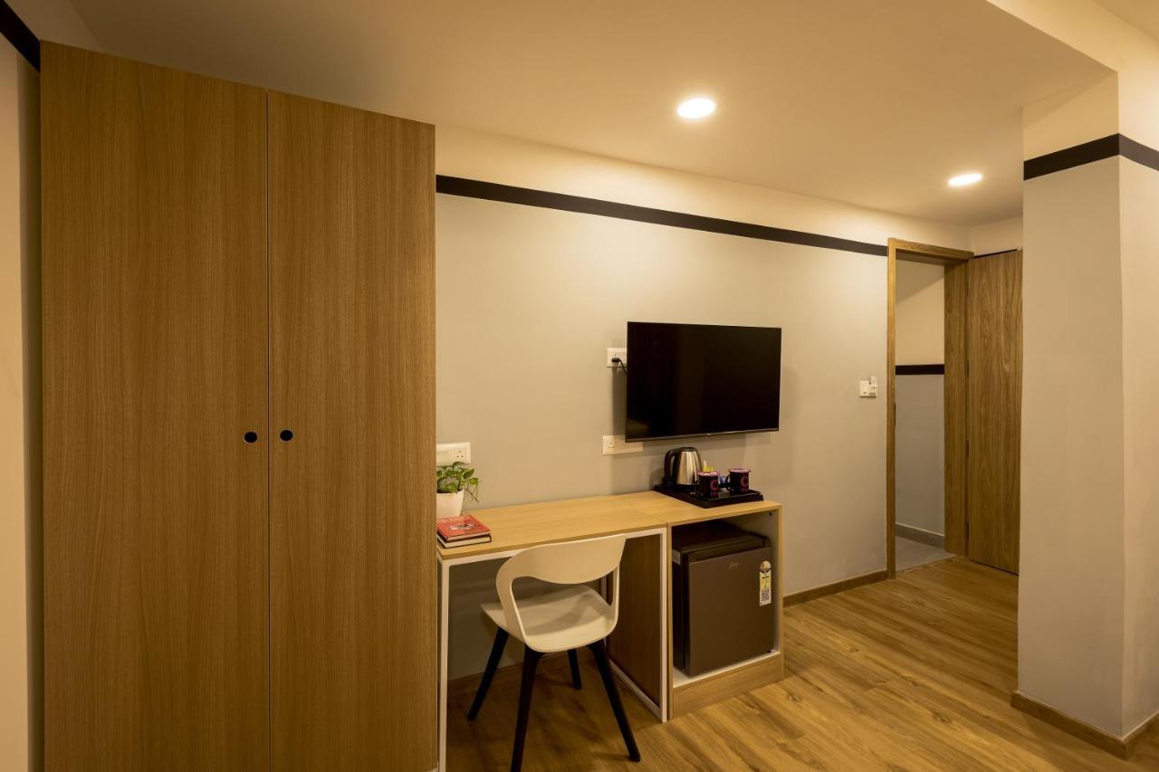 העיר בנגלור Olive Hotel Indiranagar 100Ft Road By Embassy Group מראה חיצוני תמונה